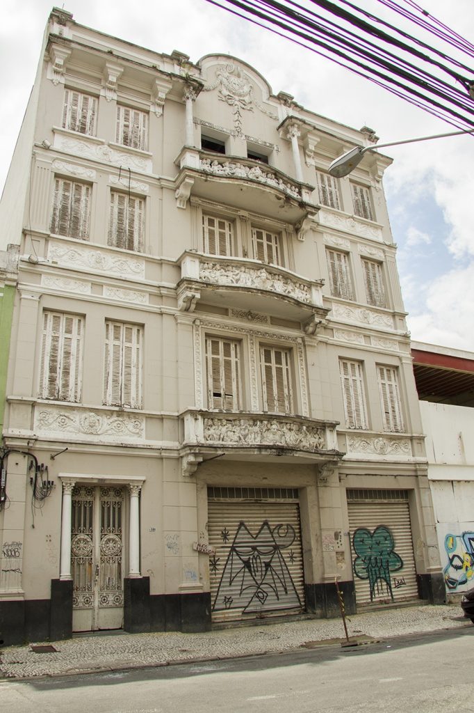 Sede do Teatro Brasileiro de Comédia