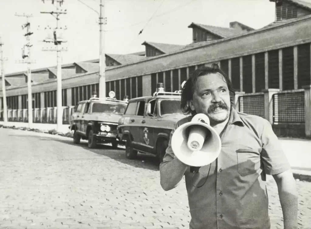 Gianfranceaco Guarnieri em cena de "Eles Não Usam Black Tie".