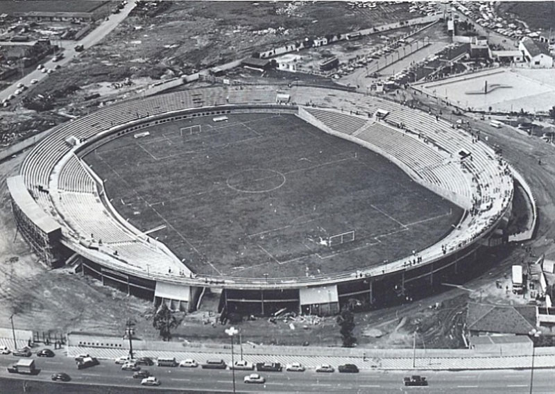 O estádio da Associação Portuguesa de Desportos, outro marco da imigração na cidade.