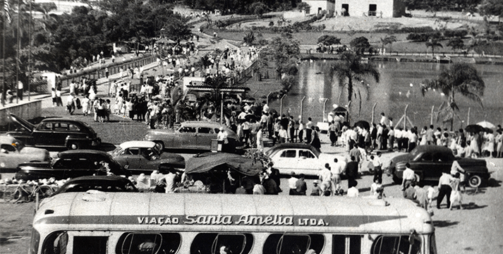 Registro do dia da inauguração do Jardim Zoológico, em 1959.