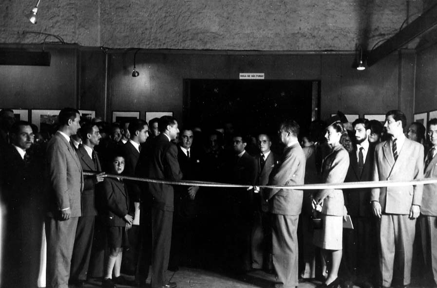 Abertura do 1º Salão Paulista de Arte Fotográfica, em 1942.