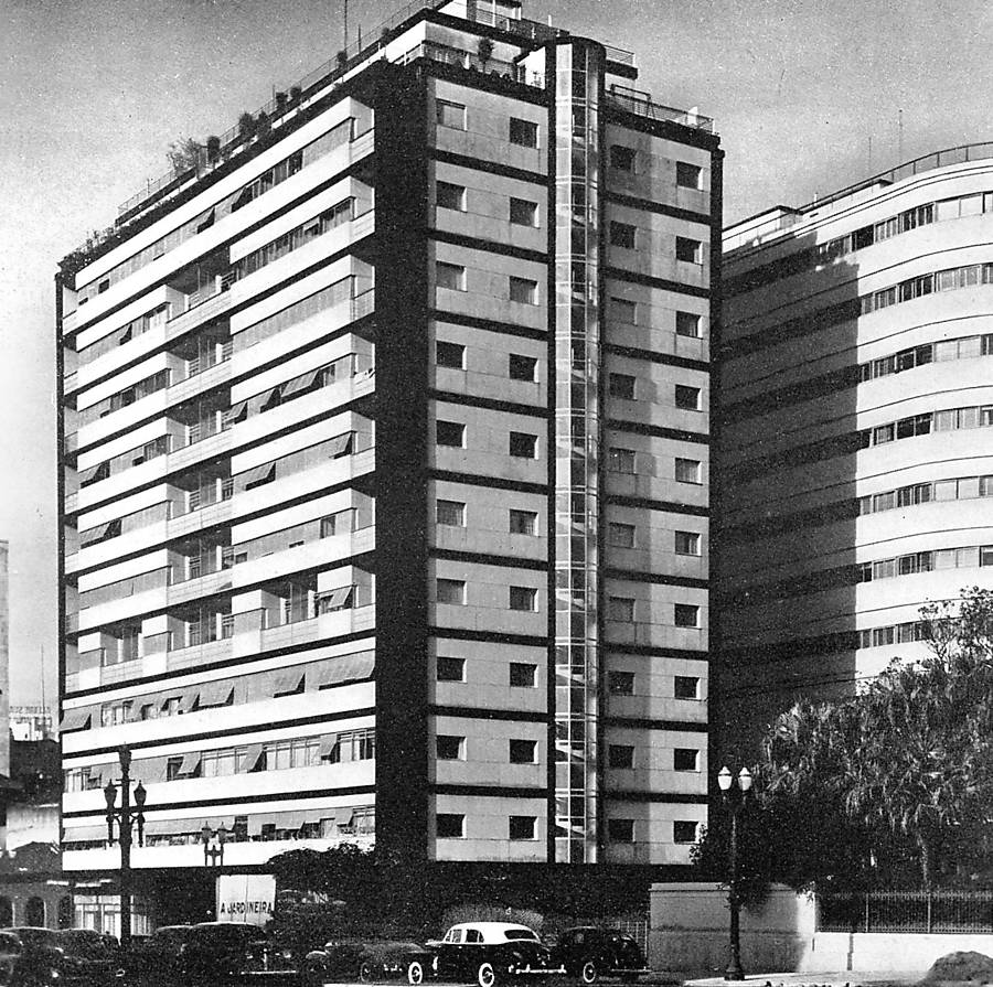Edifício Esther, no centro de São Paulo. Considerado um dos primeiros edifícios modernistas da capital.