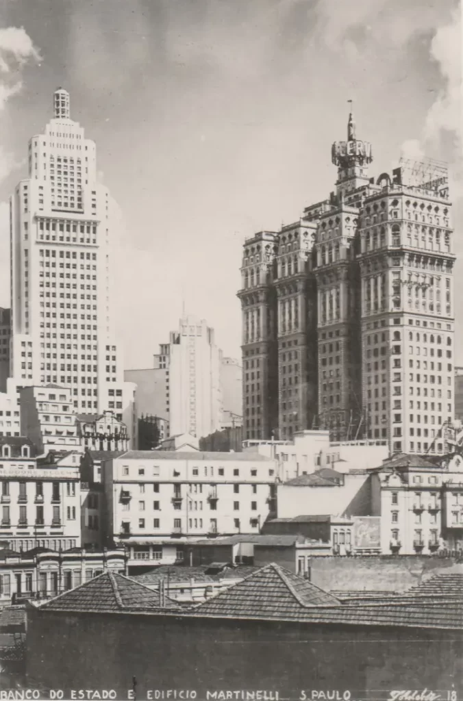 Muita gente supunha que o Altino Arantes (esquerda) era o mais alto da cidade, mas ele tinha 5 metros a menos do que o Mirante.