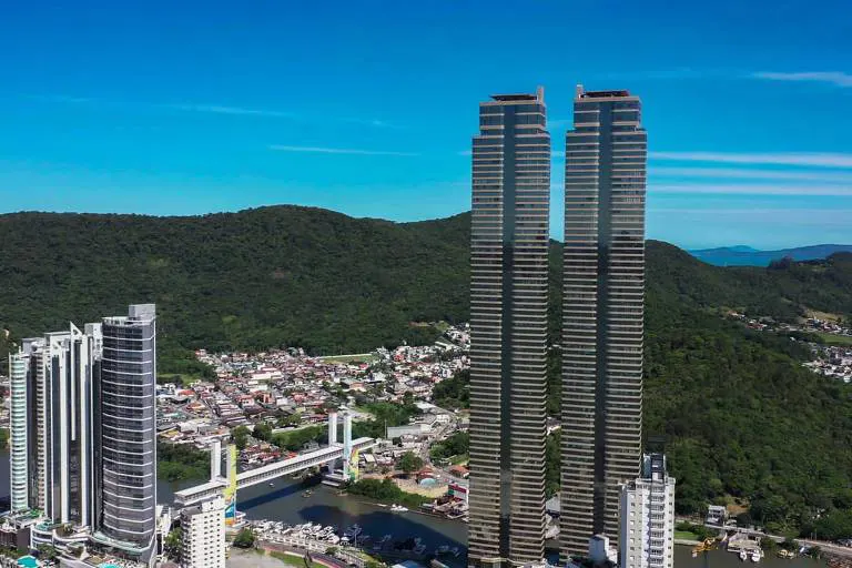 O Yachthouse by Pininfarina, com 294 metros, é o atual edifício mais alto do país.