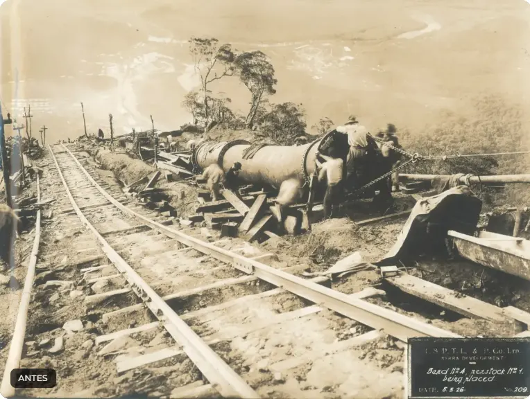 Construção da 1ª adutora da Usina Henry Borden.